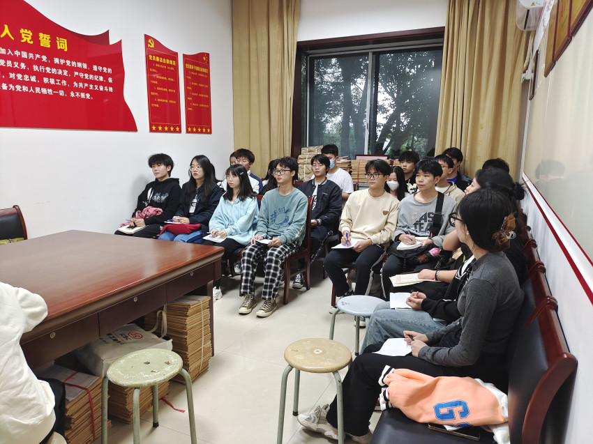 微信图片_20221019102223_副本.jpg